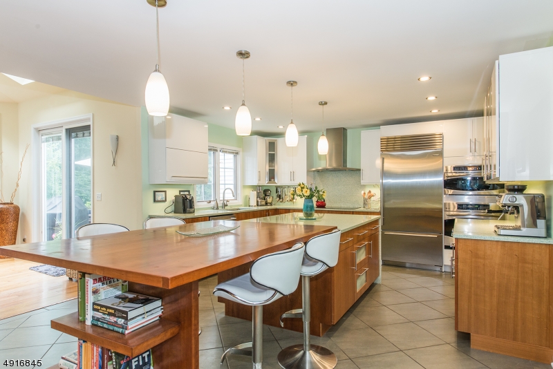 Paramount Estates - Residential
