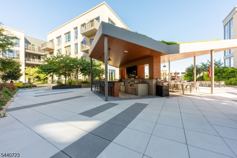 Townhomes at Vermella - Residential Lease