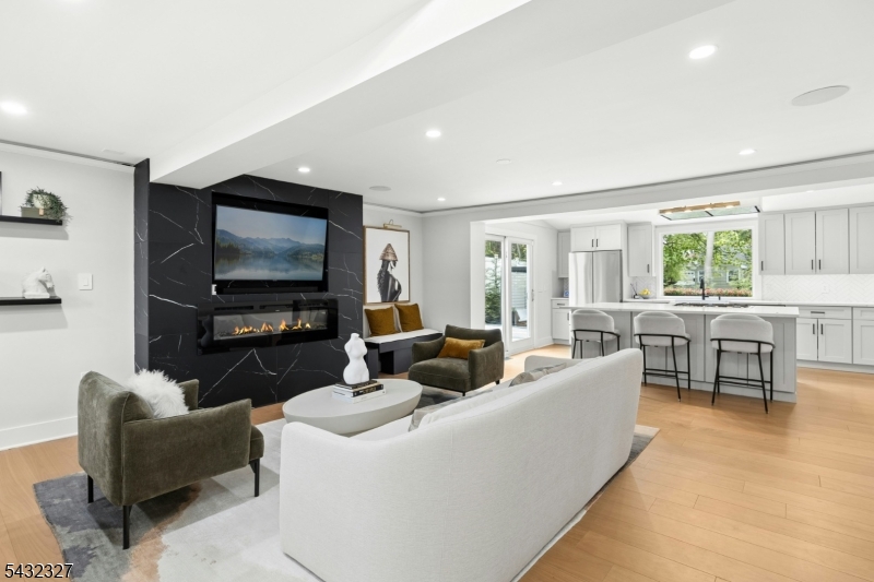 Redwood - Residential