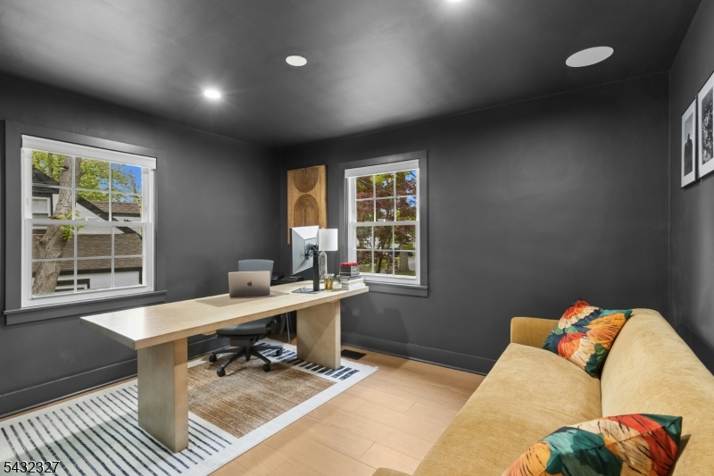 Redwood - Residential