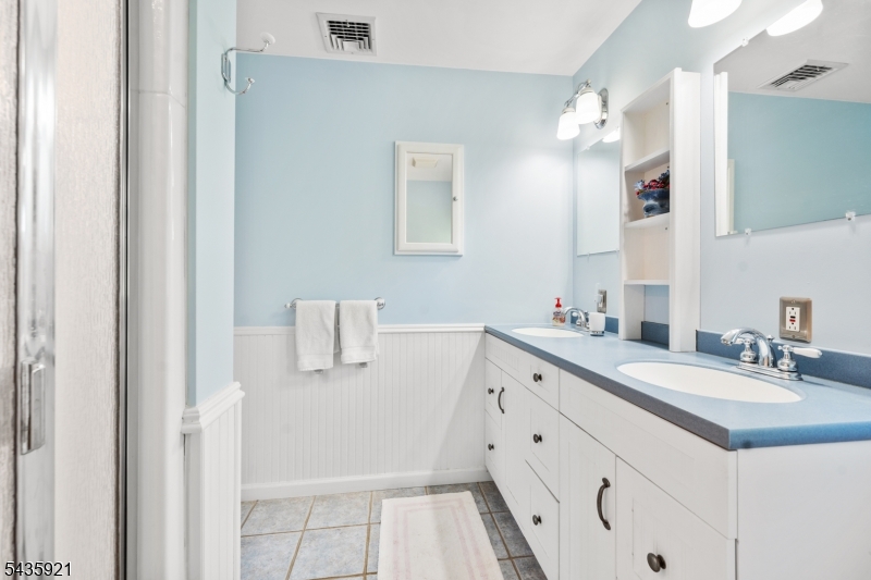 Raritan Gardens - Residential
