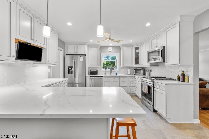 Raritan Gardens - Residential