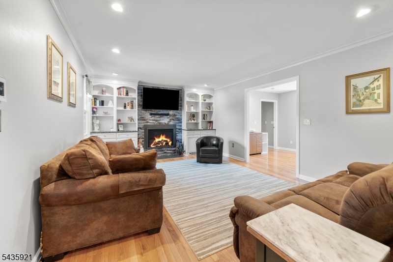 Raritan Gardens - Residential