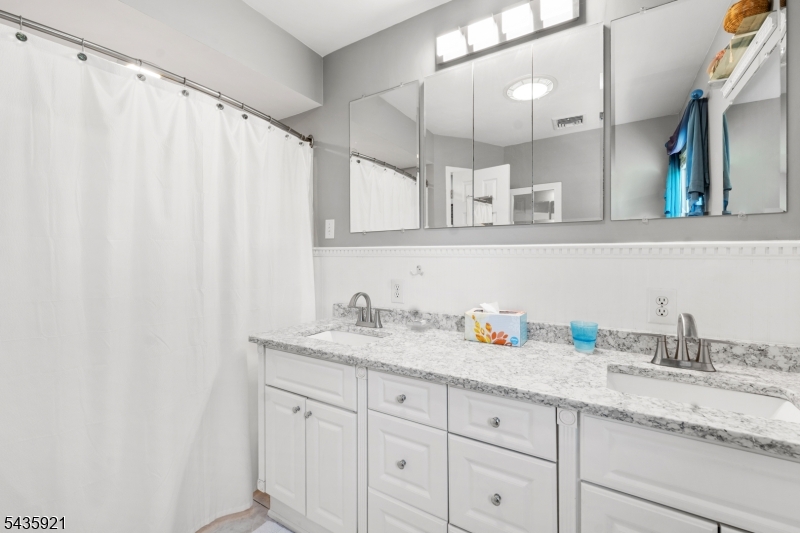 Raritan Gardens - Residential