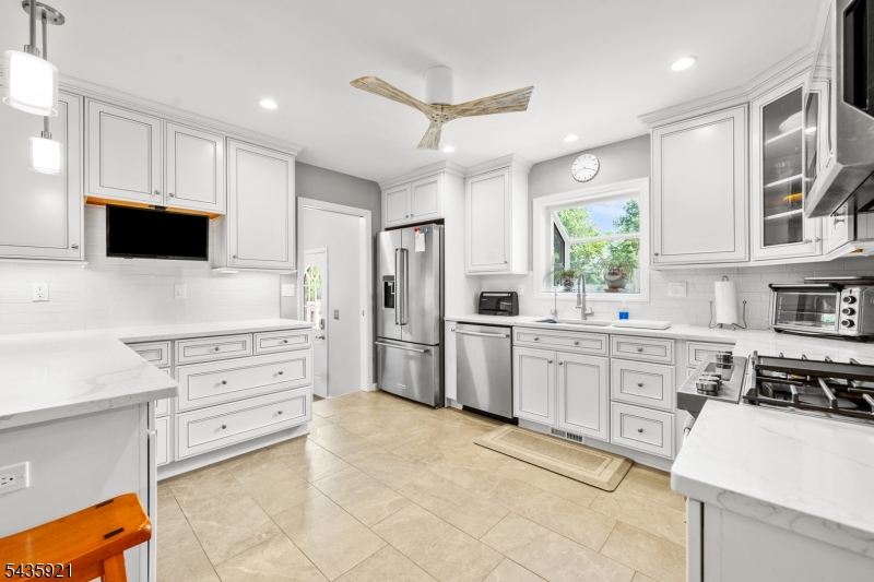 Raritan Gardens - Residential