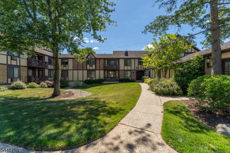 Briarwood - Residential
