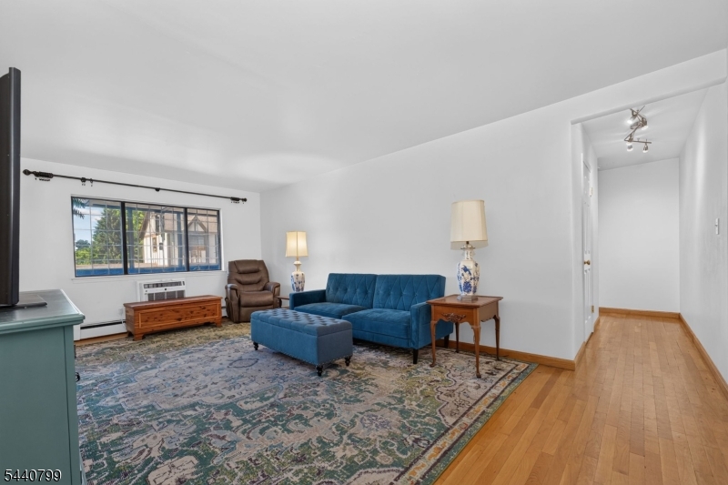 Briarwood - Residential