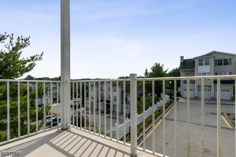 Rose Arbor - Residential
