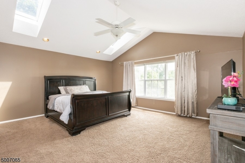 Rose Arbor - Residential