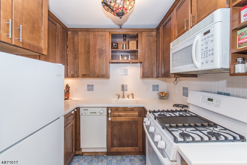 Valley Stream - Residential Lease