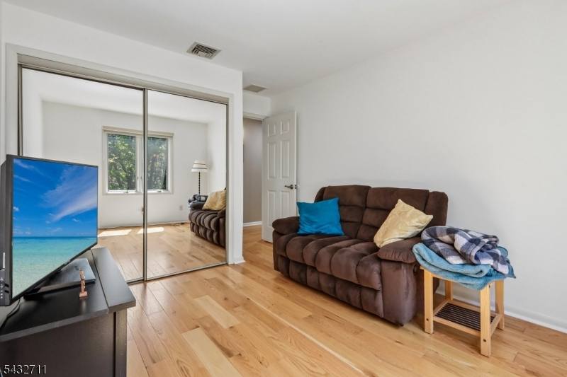 Wedgewood Knolls - Residential