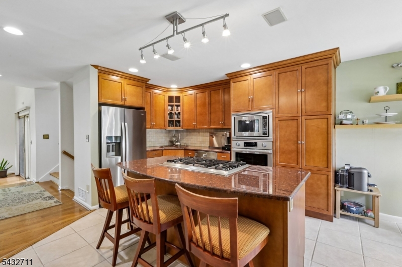 Wedgewood Knolls - Residential