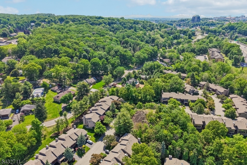 Wedgewood Knolls - Residential