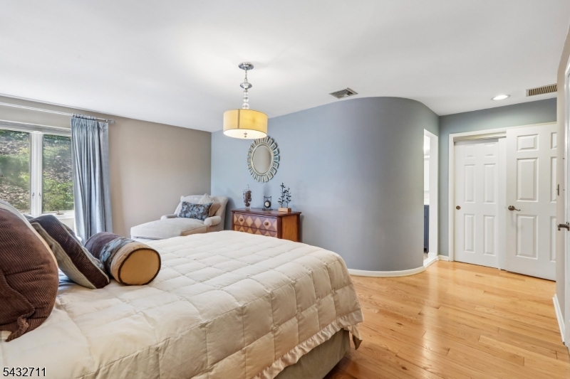 Wedgewood Knolls - Residential