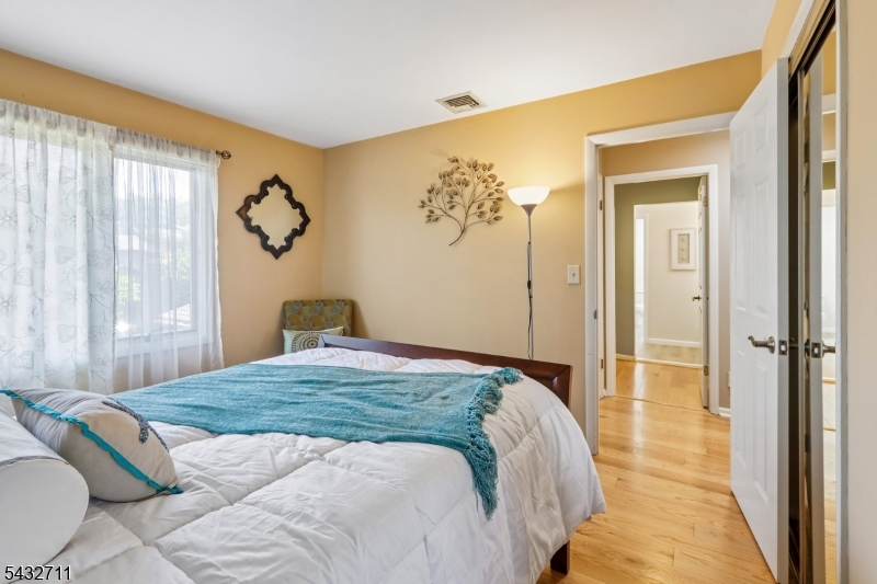 Wedgewood Knolls - Residential