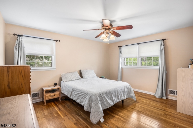 Ironia - Residential