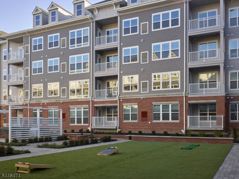 Highgate at Livingston - Residential Lease