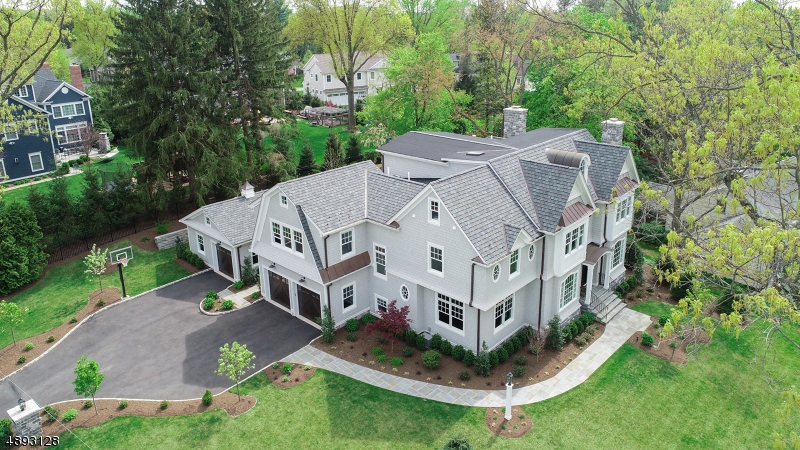 ROLLING HILL SECTION - Residential