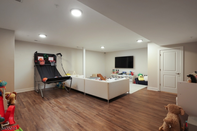 South Street Commons - Residential