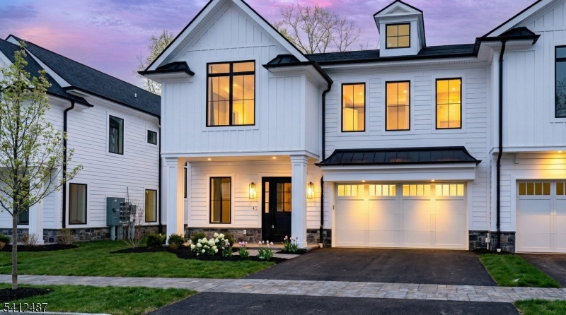 Upper Grande Rockleigh - Residential