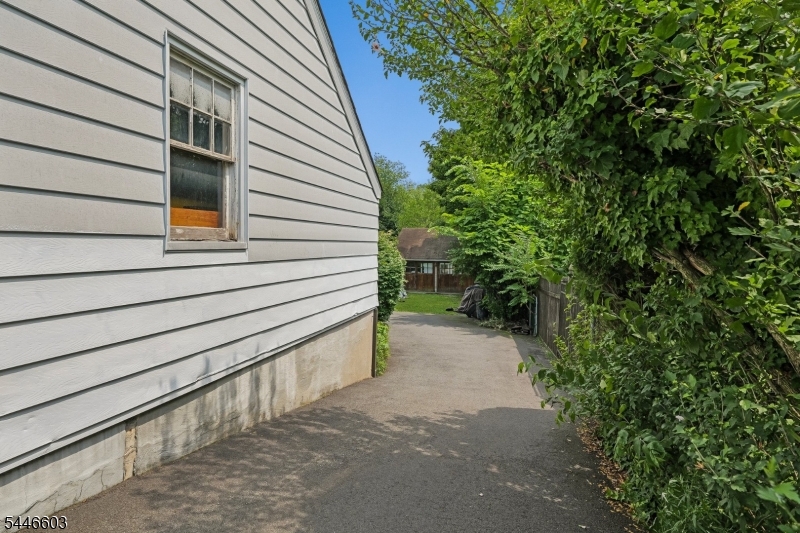 Hillside - Residential