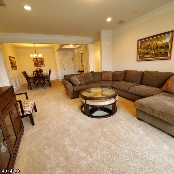 SOMERSET RUN - Residential