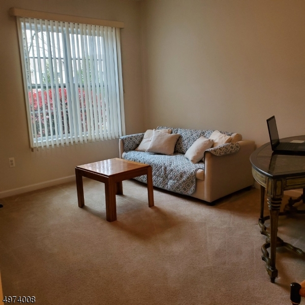 SOMERSET RUN - Residential