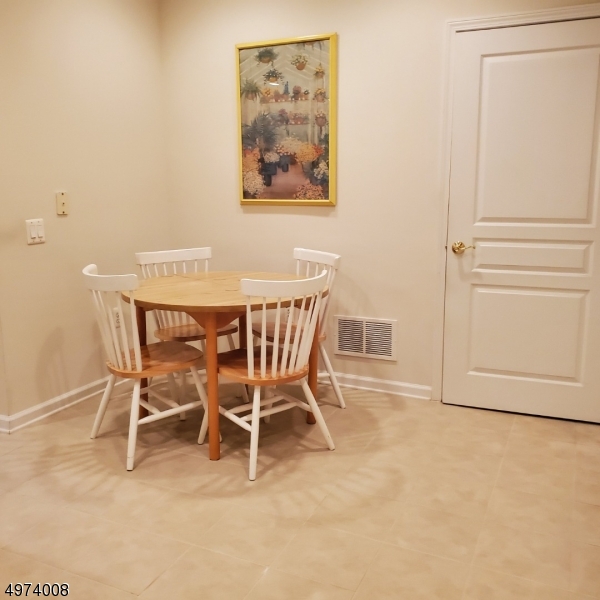 SOMERSET RUN - Residential