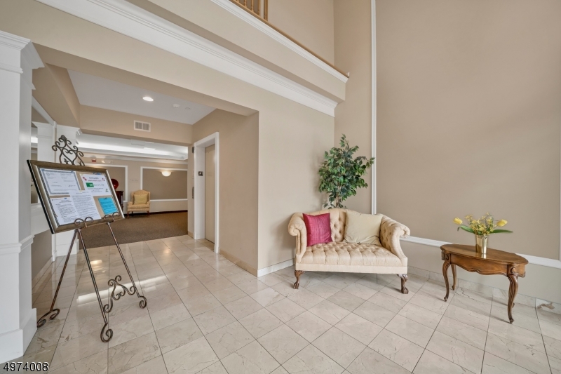 SOMERSET RUN - Residential