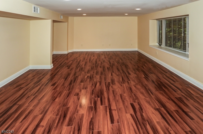 Pine Edge - Residential