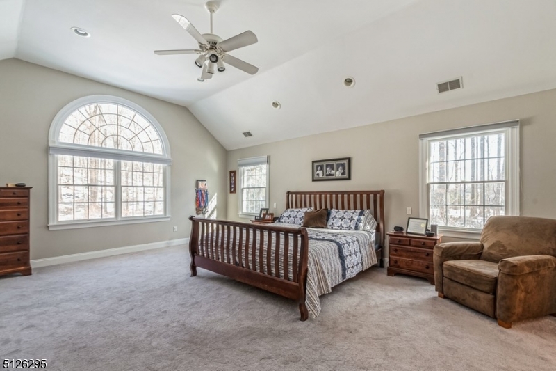 WASHINGTON VALLEY - Residential