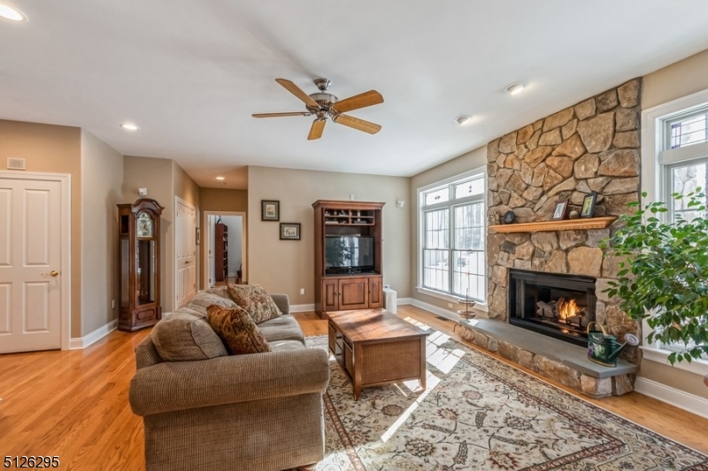 WASHINGTON VALLEY - Residential