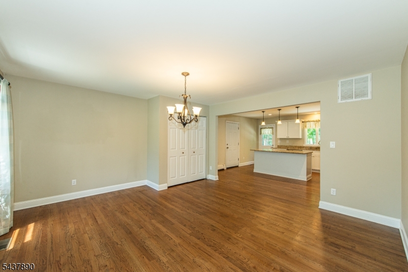 Ironia - Residential