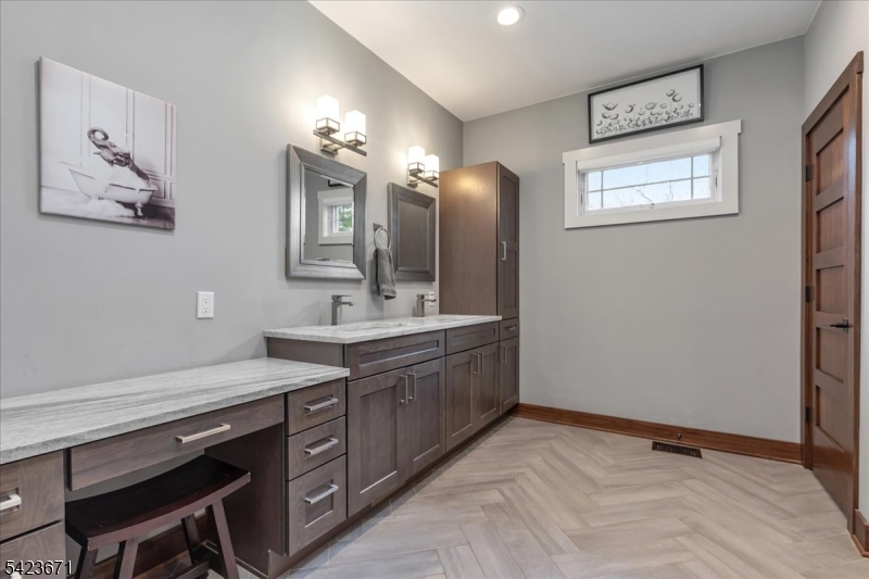 Far hills - Residential
