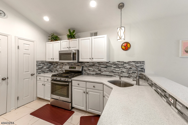 WOODMONT NORTH - Residential Lease