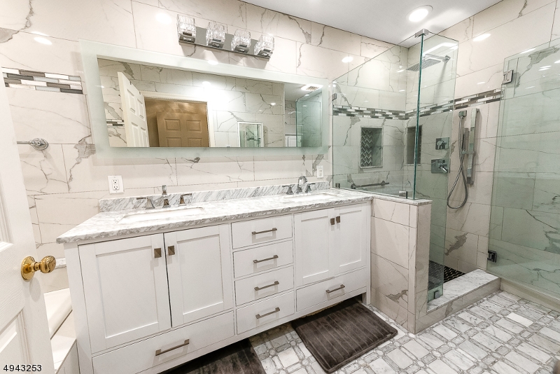 WOODMONT NORTH - Residential Lease