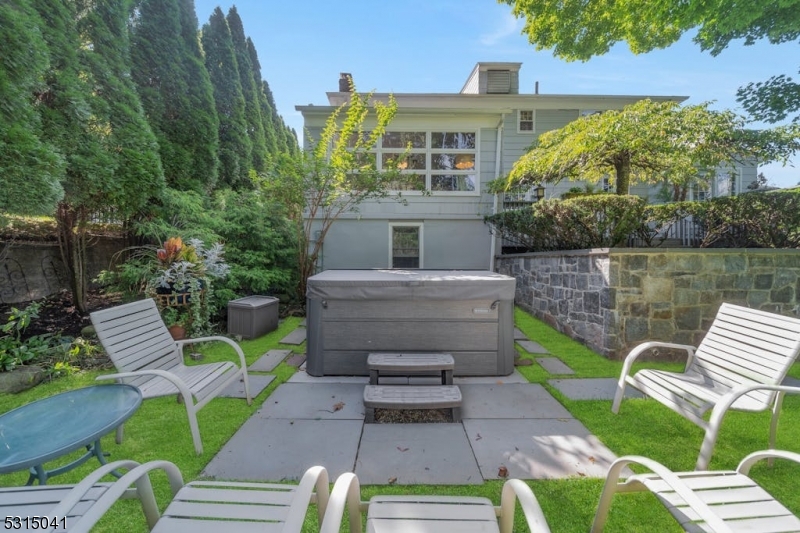 Short Hills - Residential
