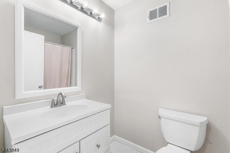 The Meadows at Roxbury - Residential