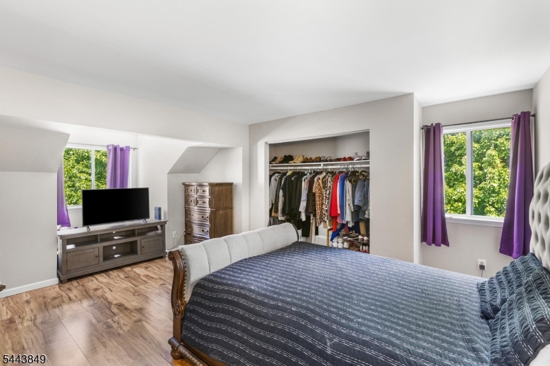 The Meadows at Roxbury - Residential