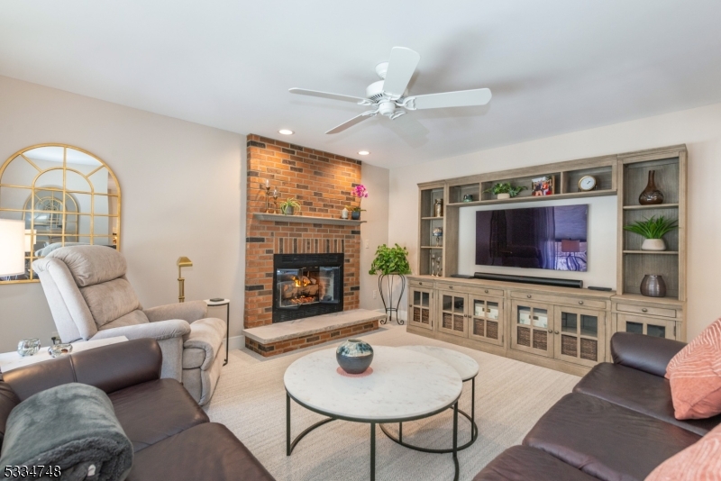 Pondview - Residential