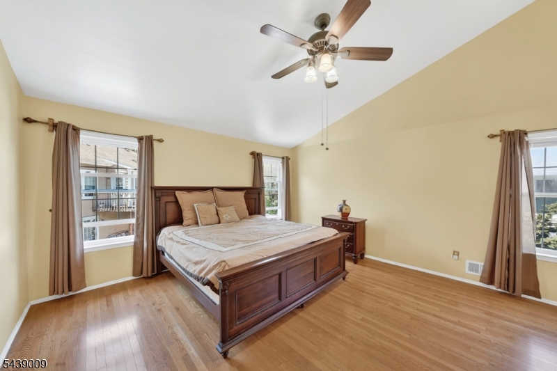 Pointe O Woods community - Residential