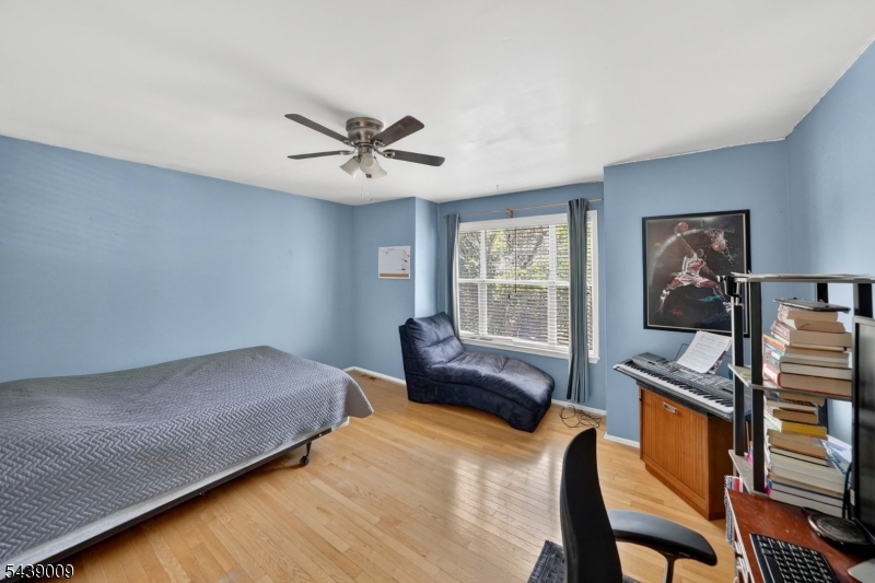 Pointe O Woods community - Residential