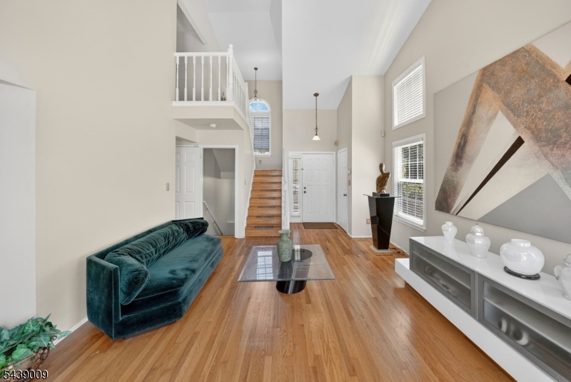 Pointe O Woods community - Residential