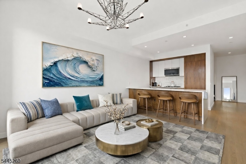 Park & Shore Apartments - Residential
