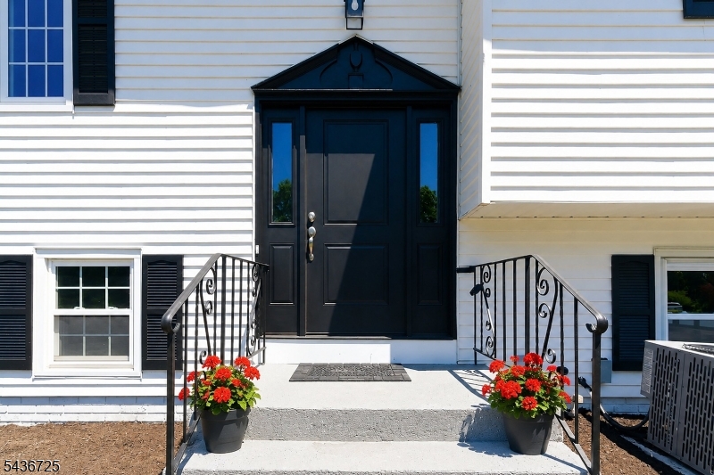 Adjacent - Duke Island Park - Residential