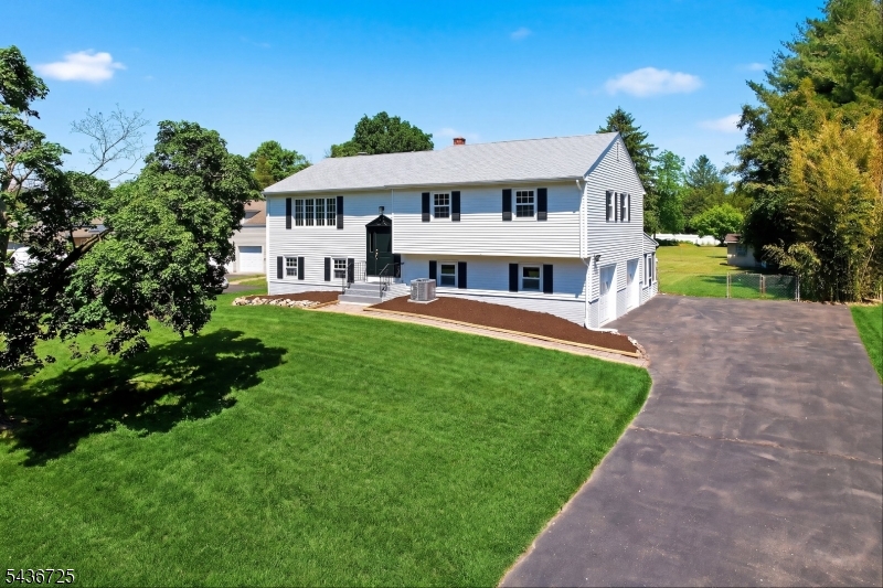 Adjacent - Duke Island Park - Residential