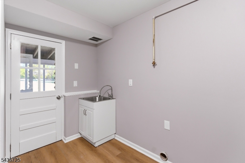 Adjacent - Duke Island Park - Residential