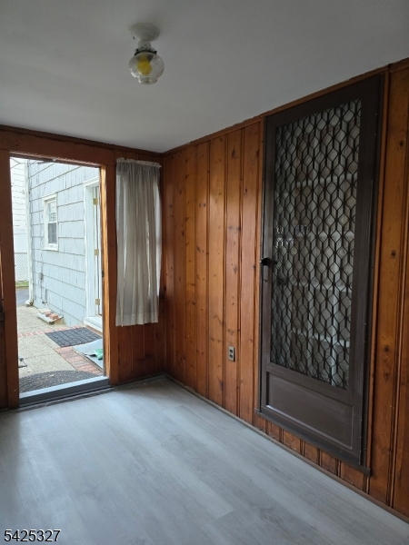 Seven Oaks - Residential