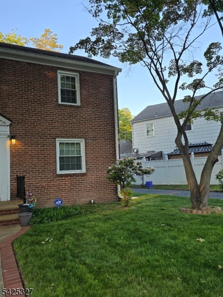 Seven Oaks - Residential
