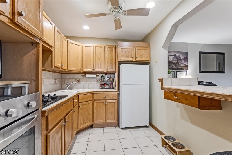 Clareview Condominiums - Residential Lease